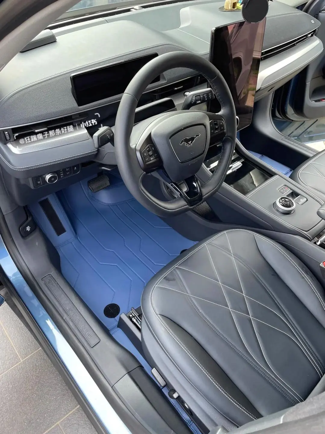 Thảm Lót Sàn 360 Ford Mustang: Ôm Khít Sàn, Gọn Đẹp, Dễ Vệ Sinh