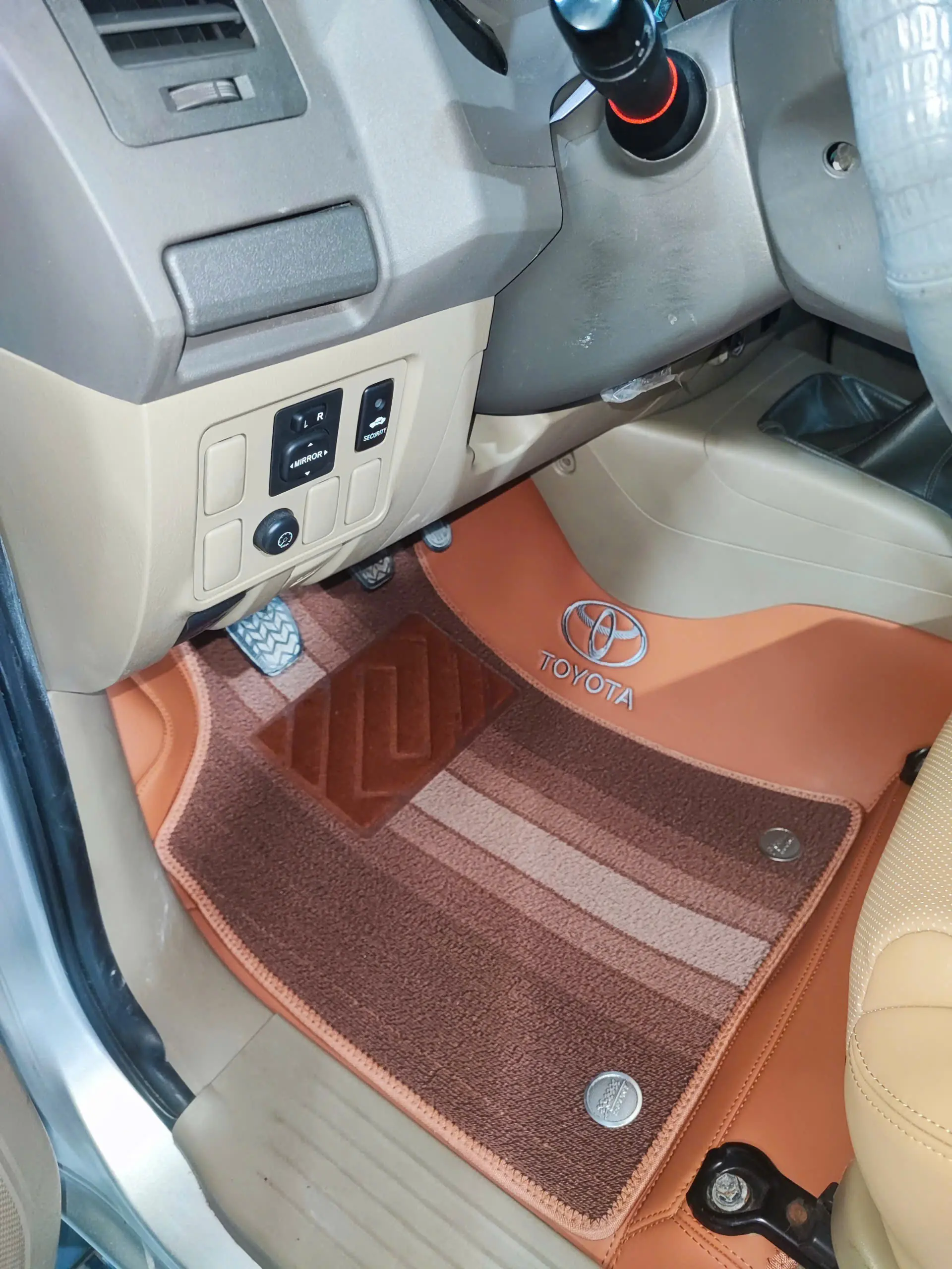  Thảm Lót Sàn 360 Toyota Innova 2005 - 2015