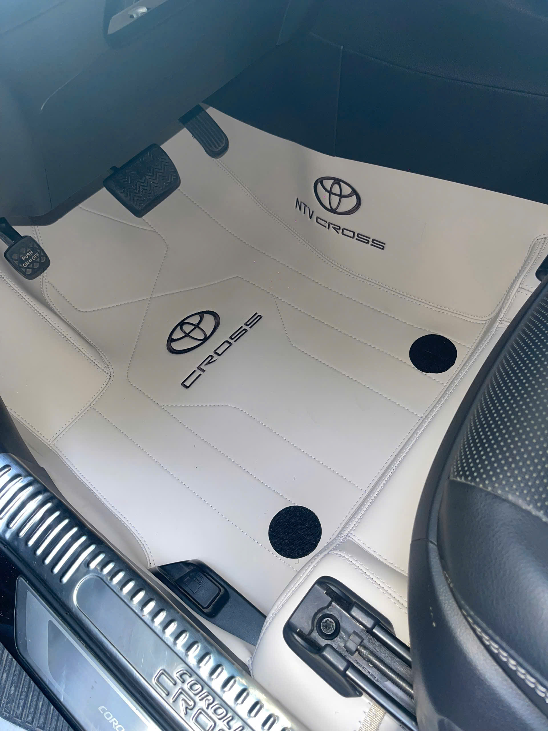  Thảm Lót Sàn 360 Toyota Cross 